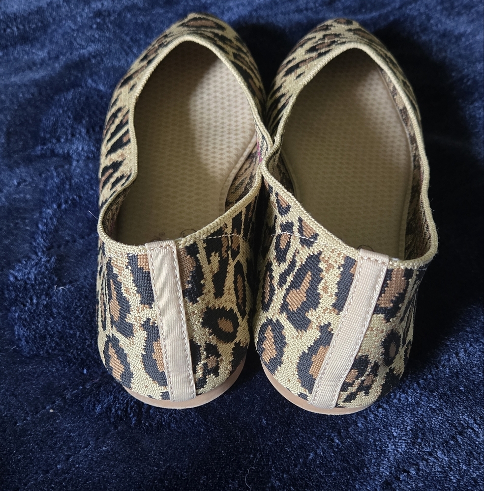 Skechers Cleo Claw-some Animal Leopard Print Flats Size 10M - Picture 5 of 7